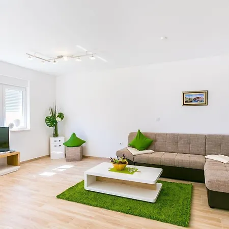 Ferienhaus In Mit Privatem Pool Feriehus Medulin
